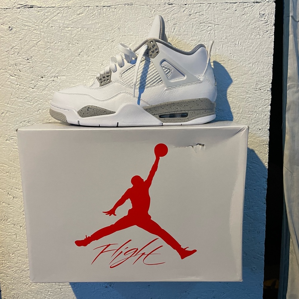White Oreo retro Jordan 4’s